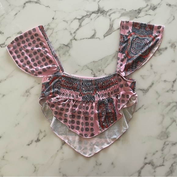 Urban Outfitters cropped shirt - Picture 4 of 5